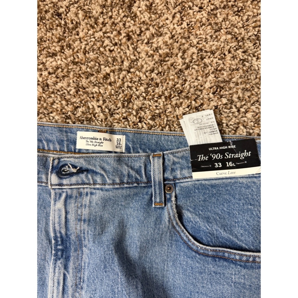 Abercrombie & Fitch Curve Love 90s Straight Ultra High Rise Jeans Light Wash 16L - Picture 2 of 6